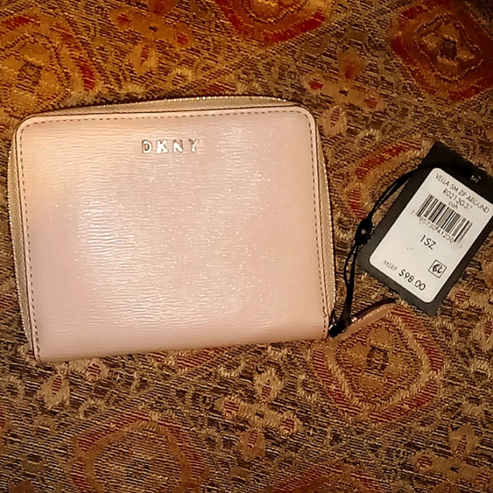 DKNY Wallet